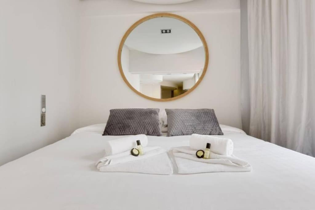 Magnifique Appartement Parisien - Marais ภายนอก รูปภาพ