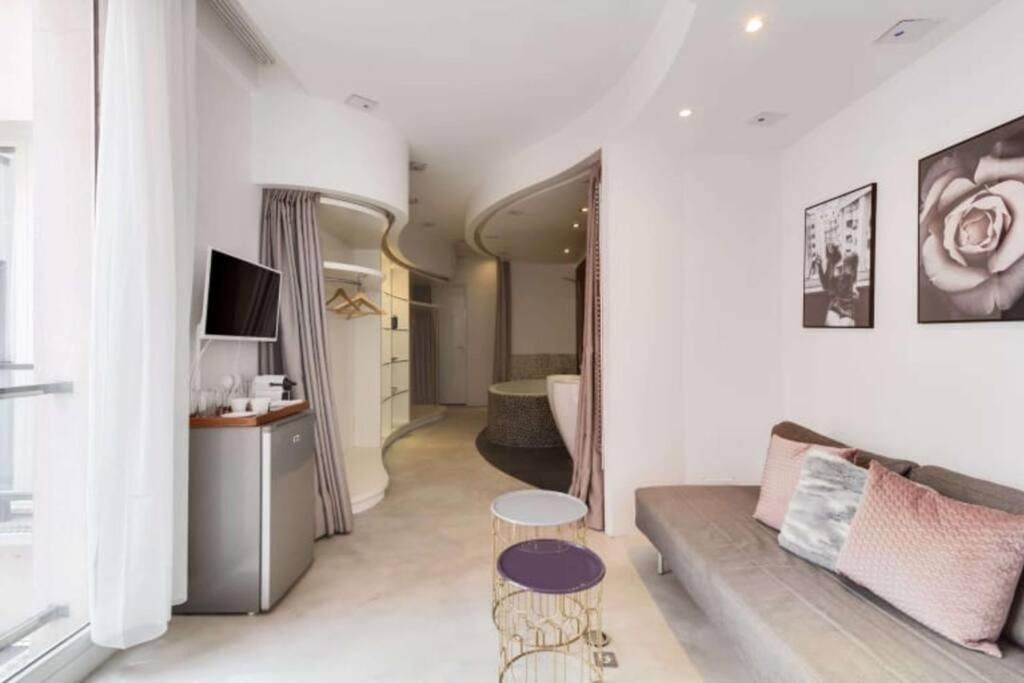 Magnifique Appartement Parisien - Marais ภายนอก รูปภาพ